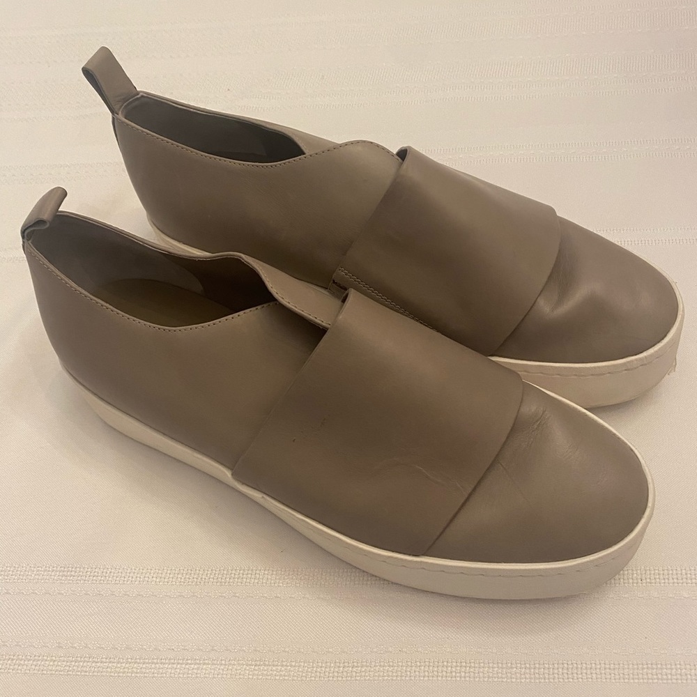 ❤️VINCE SLIP ON PLATFORMS❤️